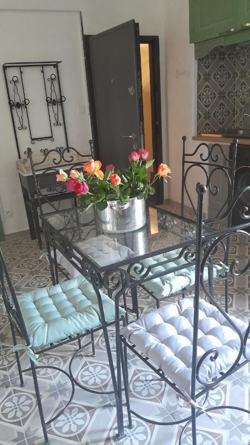 Appartement Authentique Au Bord Du Fleuve Herault Agde Luaran gambar