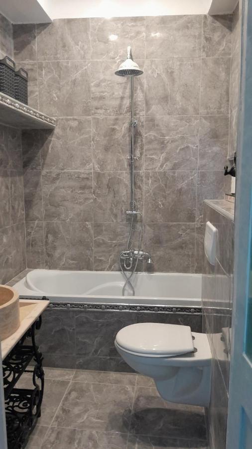 Appartement Authentique Au Bord Du Fleuve Herault Agde Luaran gambar